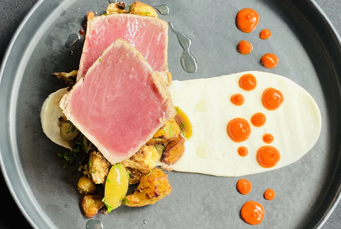 Elegant plated tuna meal